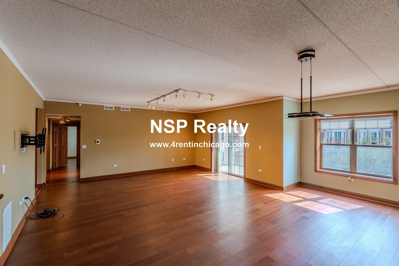 153 Pointe Dr #2201 - Photo 5 of 20