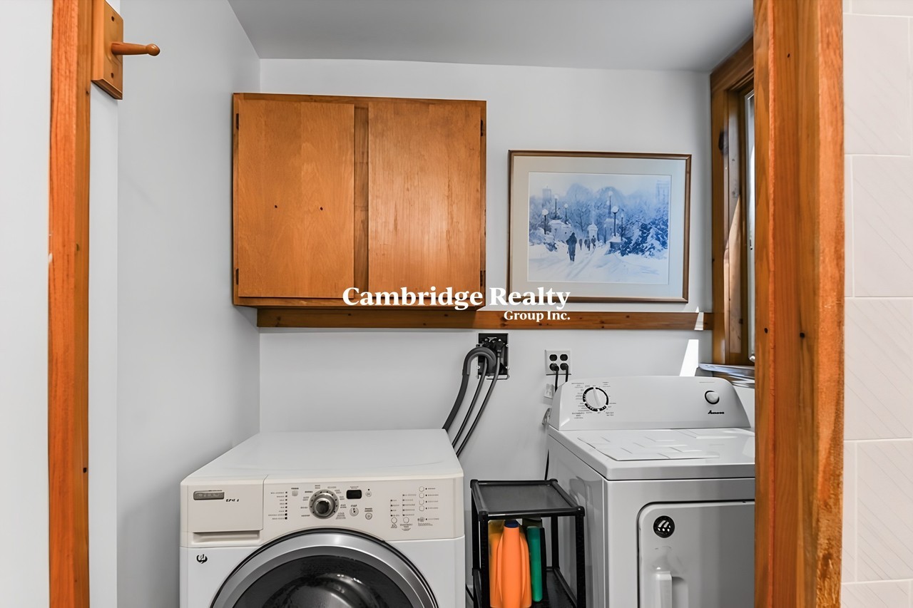 56 Calumet St #2T - Photo 7 of 19