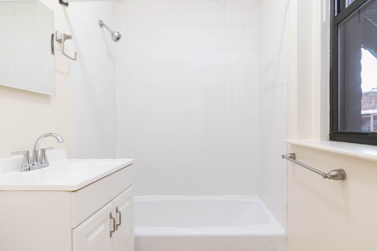 1238 Commonwealth Ave #33 - Photo 4 of 21