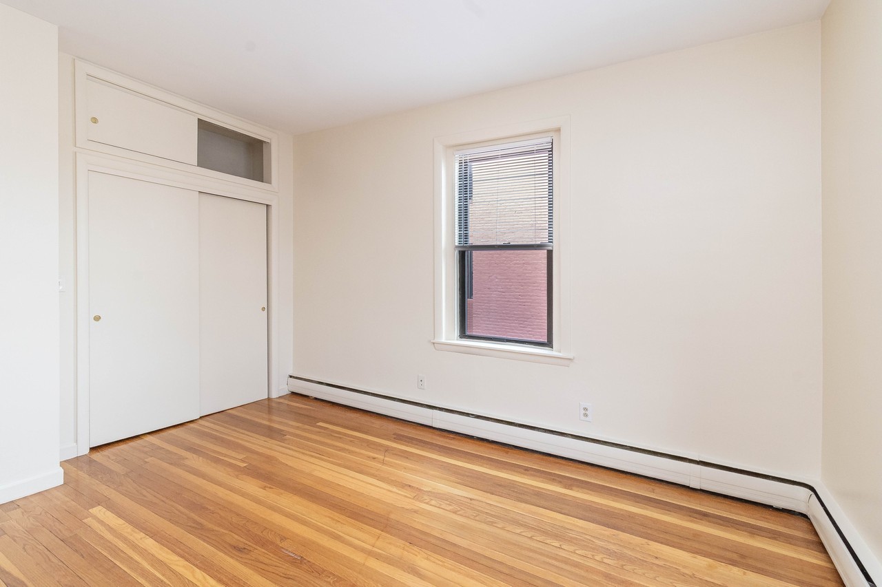 1238 Commonwealth Ave #33 - Photo 6 of 21