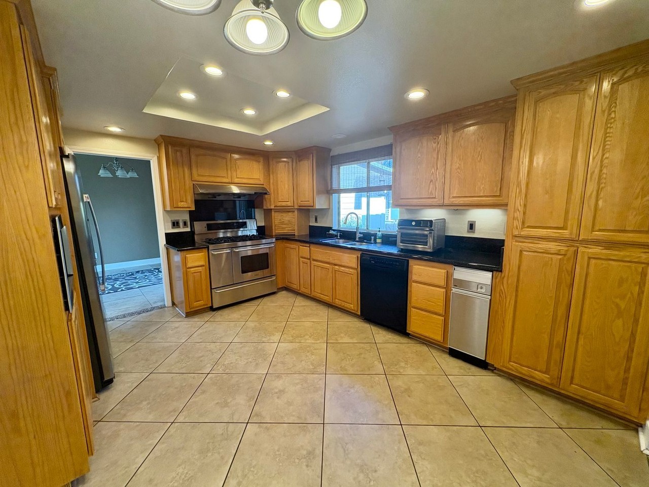 4208 Northwood Ct - Photo 3 of 13