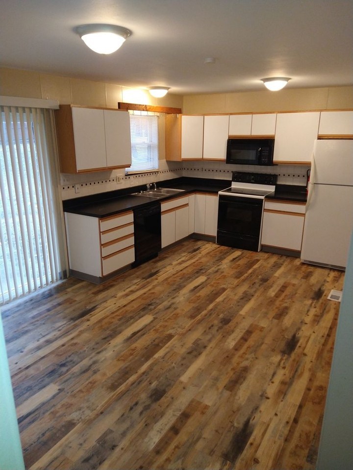 4231 Nevada Ave - Photo 3 of 14
