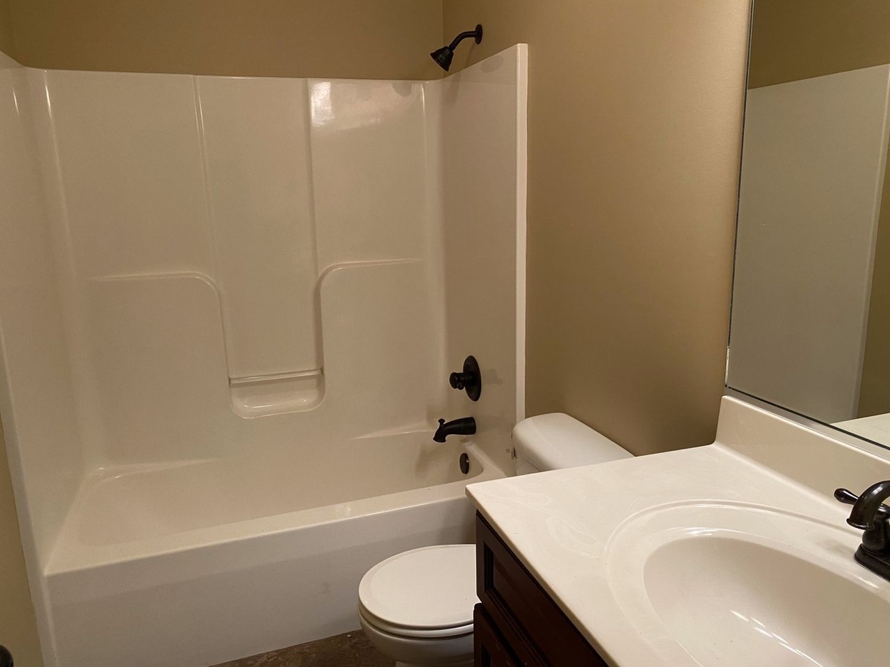 303 Shirley St - Photo 3 of 10