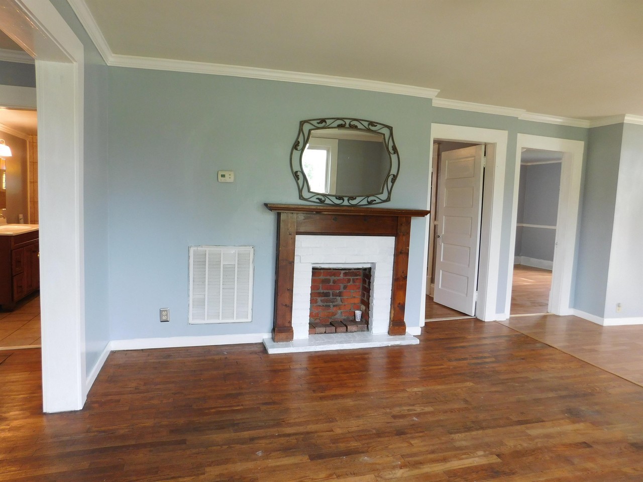 530 6th Street - Photo 2 of 8