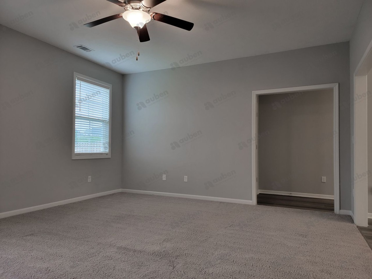 321 Koweta Way - Photo 6 of 31