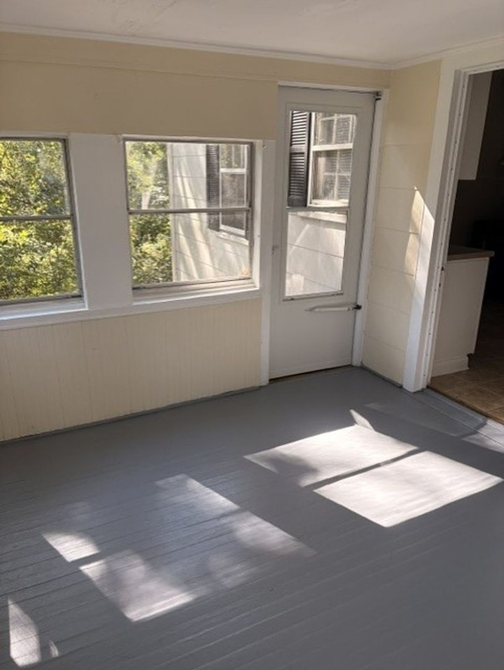 2315 Okalina Ave - Photo 7 of 11