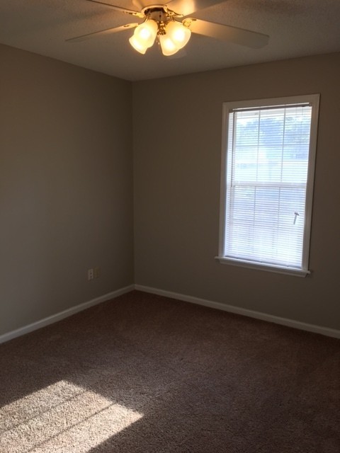 4112 Clay Dr - Photo 3 of 10