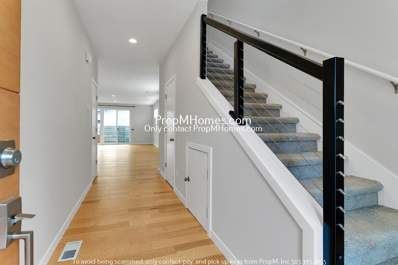 6880 Ne 13th Ave - Photo 3 of 41