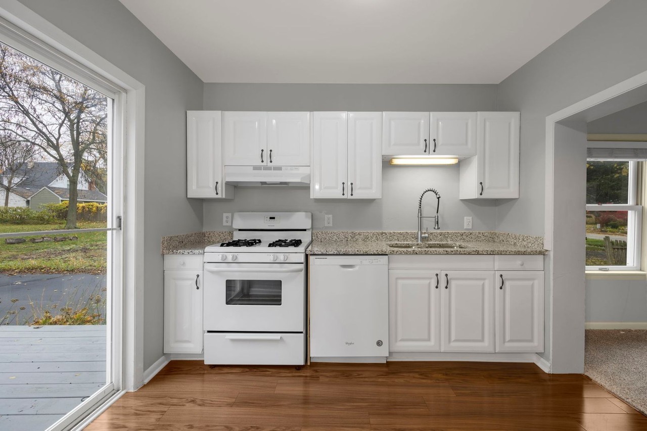 519 State St - Photo 2 of 13