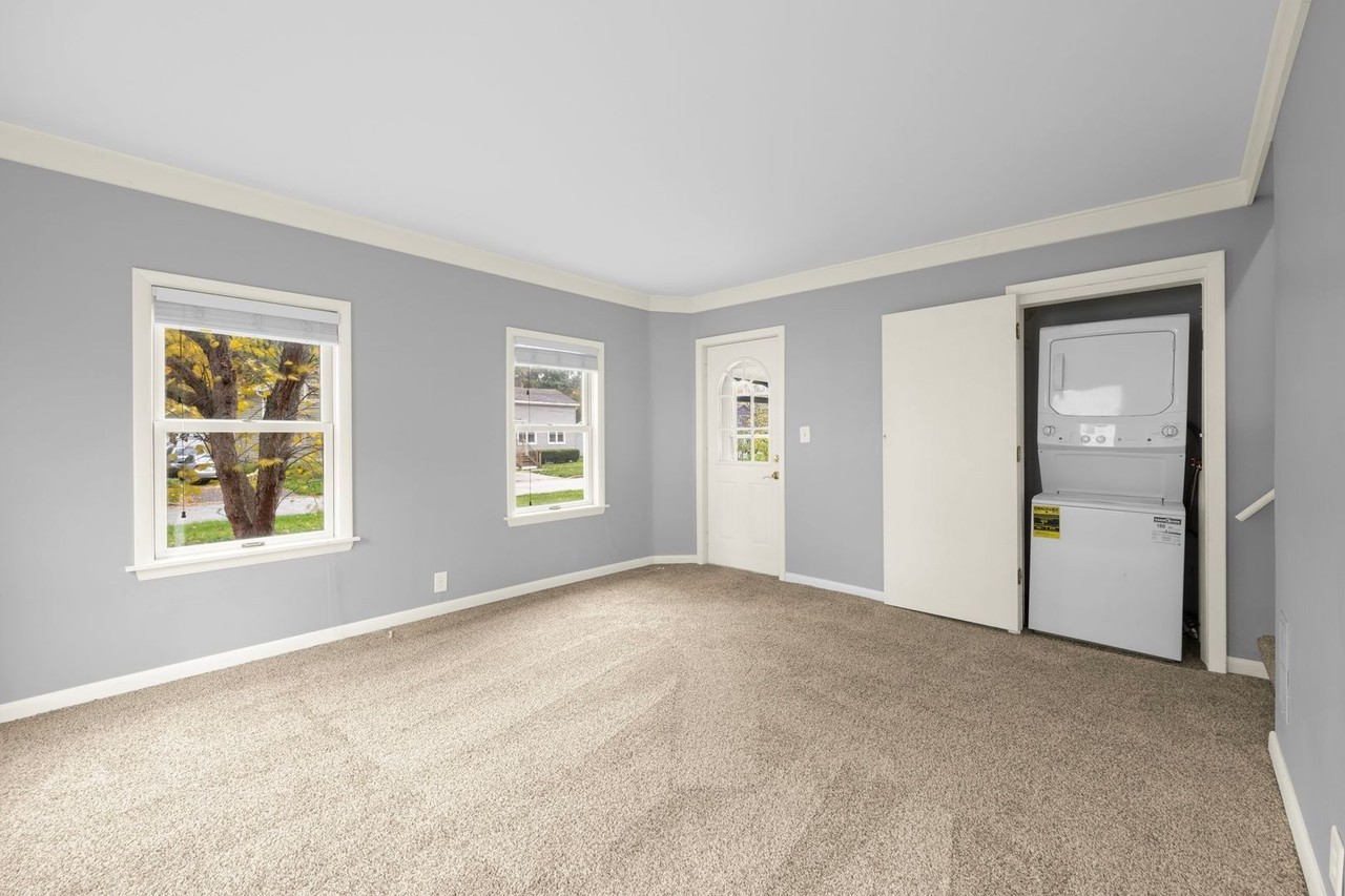 519 State St - Photo 5 of 13