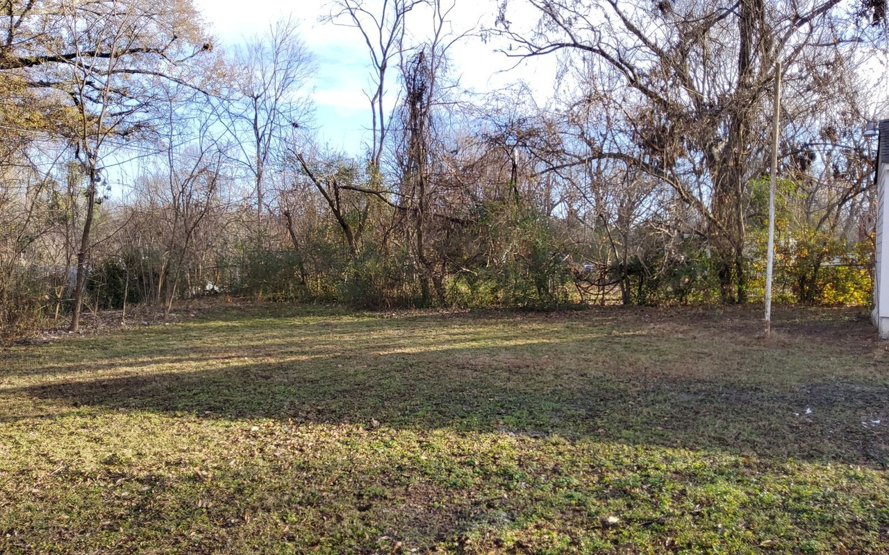 1578 Frayser Blvd - Photo 4 of 18