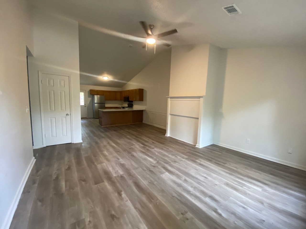 2013 Westwood Dr - Photo 5 of 8