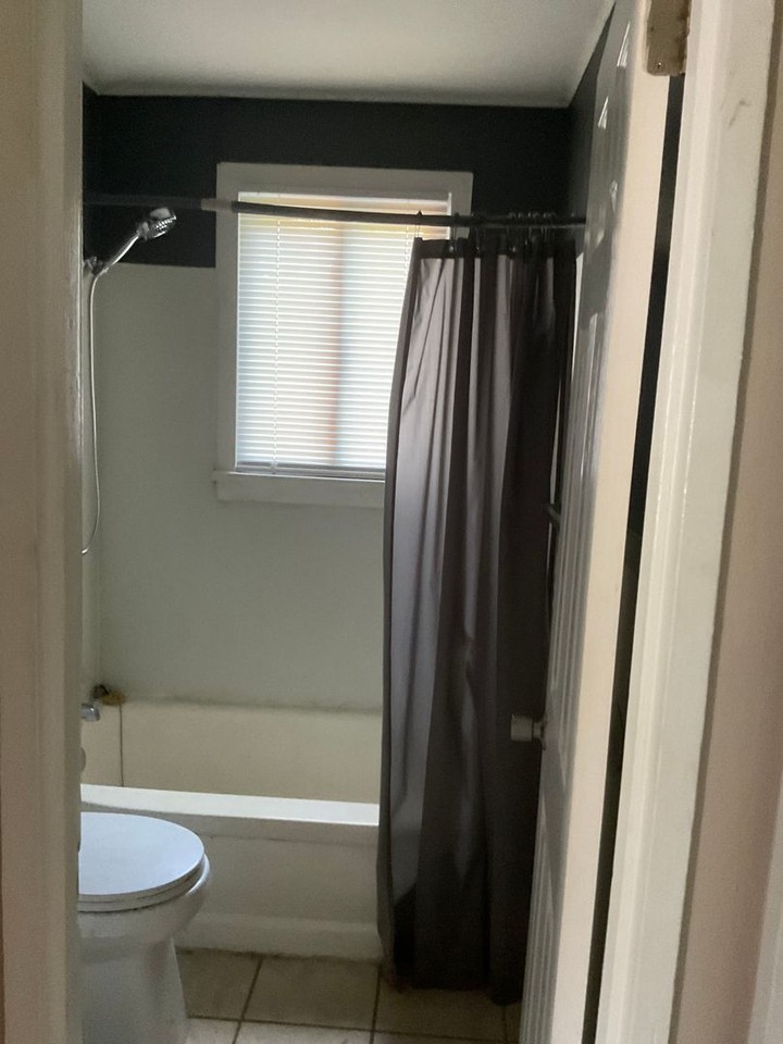 2547 Miles St - Photo 5 of 10