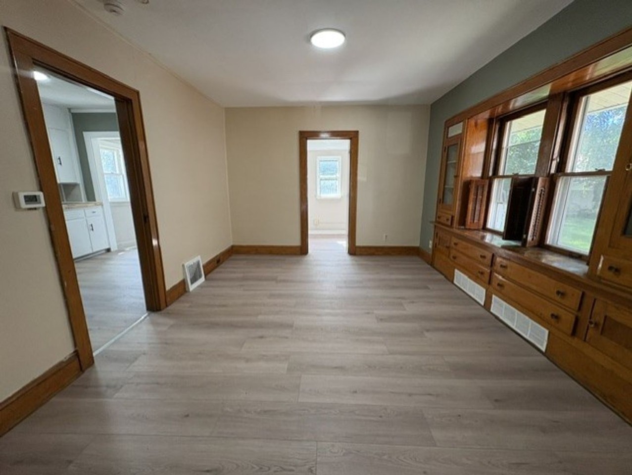 106 Brighton Dr - Photo 4 of 13