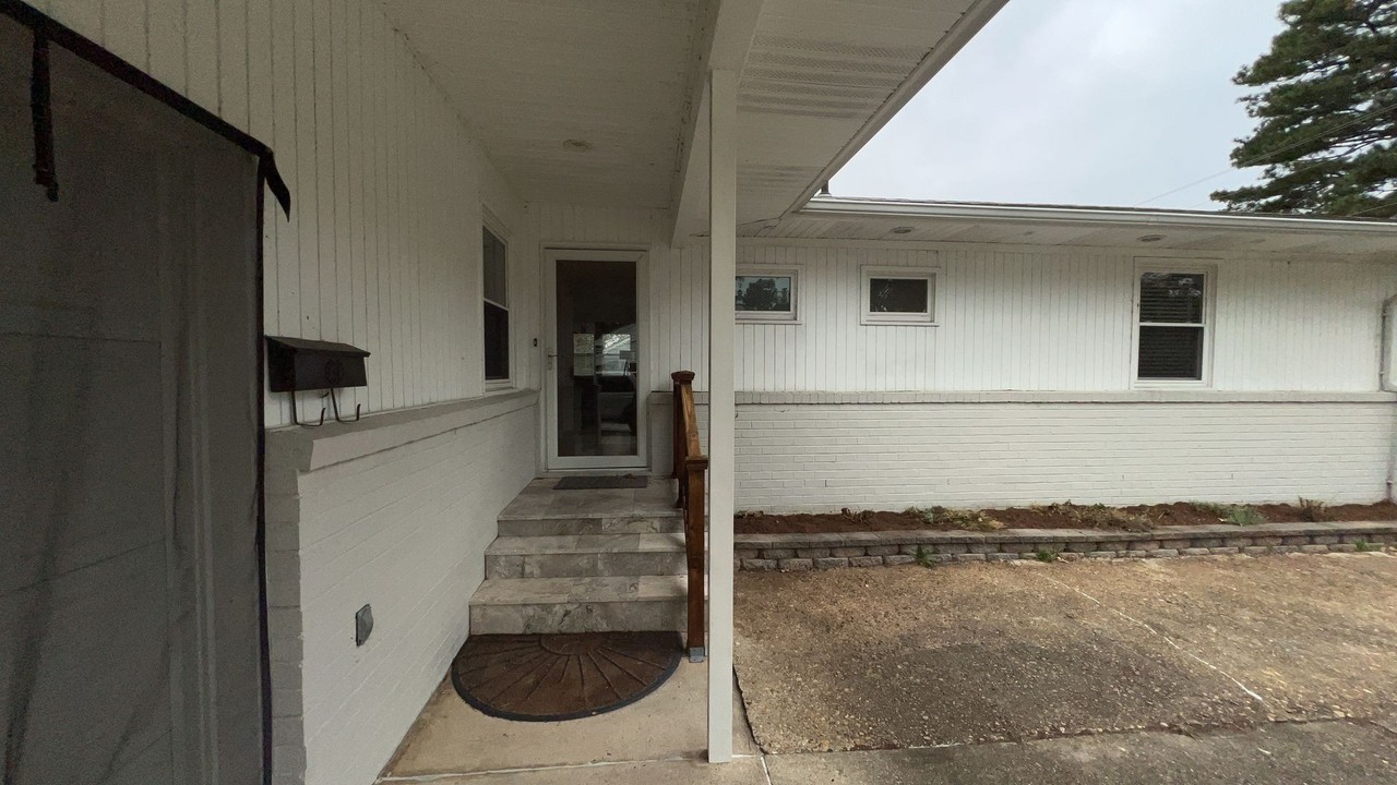 3353 Club House Rd - Photo 2 of 25