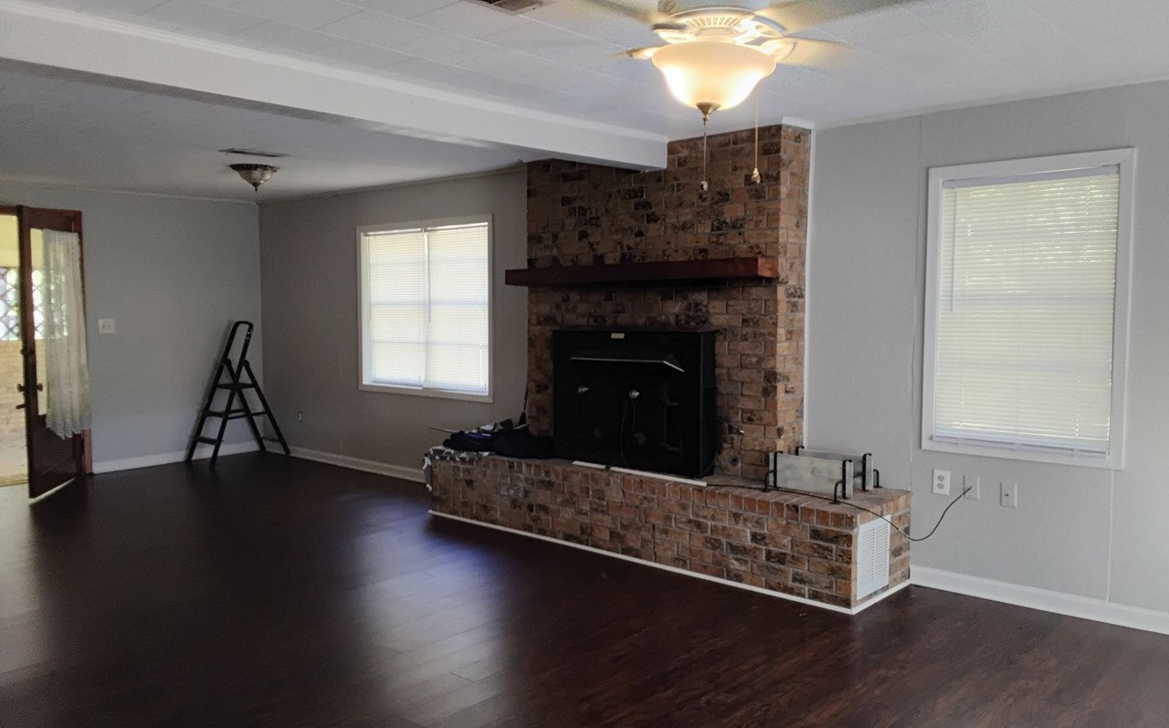 312 N Elm St - Photo 6 of 14