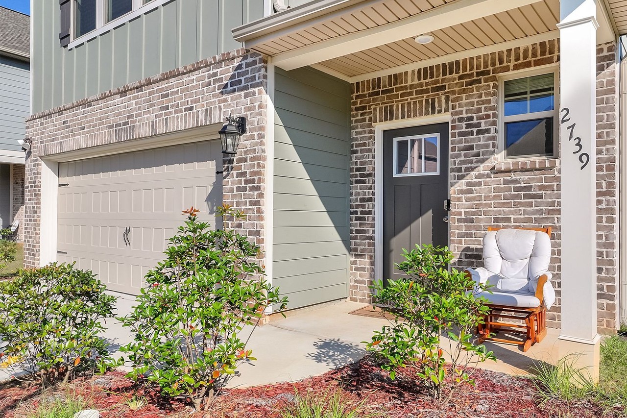 2739 Jansen Ave - Photo 4 of 29
