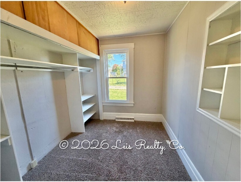 318 Camp Street - Photo 4 of 20