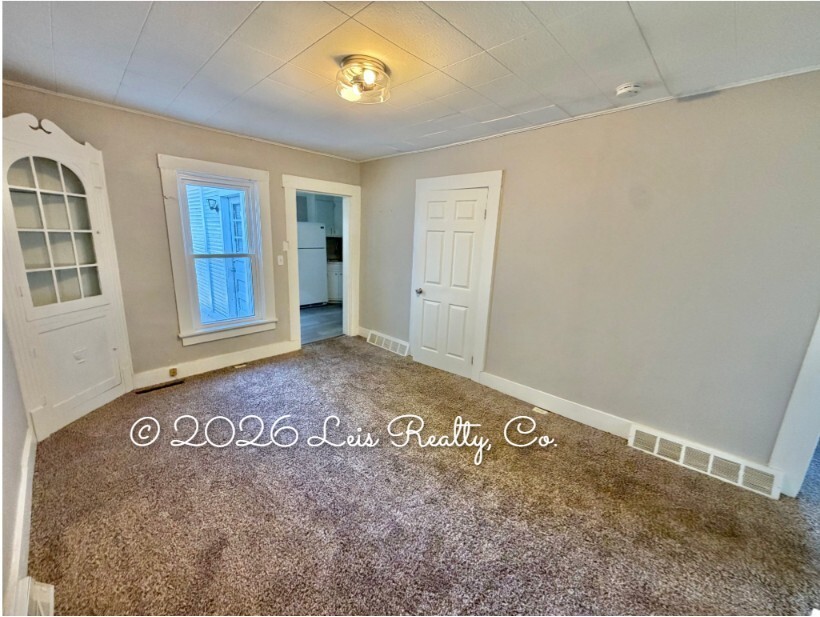 318 Camp Street - Photo 7 of 20
