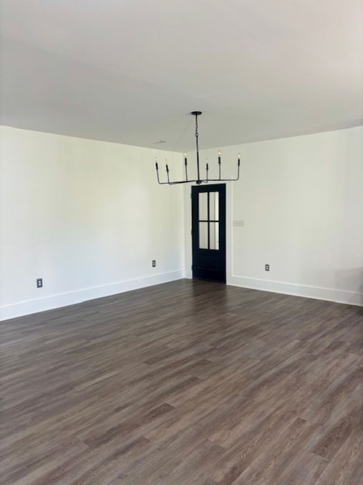 3903 Padrick St - Photo 3 of 13