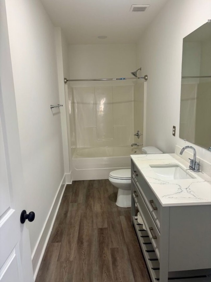 3903 Padrick St - Photo 5 of 13