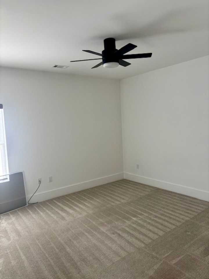 3903 Padrick St - Photo 6 of 13