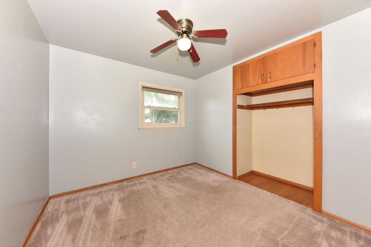 8935 N Navajo Rd - Photo 5 of 11