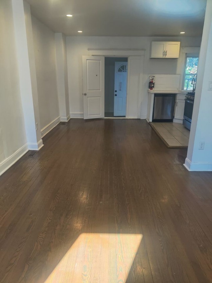 5343 Turner St - Photo 2 of 6