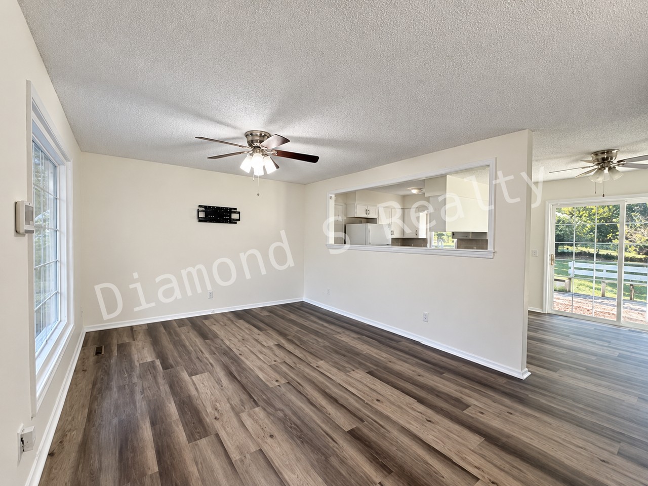 2516 W Blackburn Dr - Photo 3 of 20