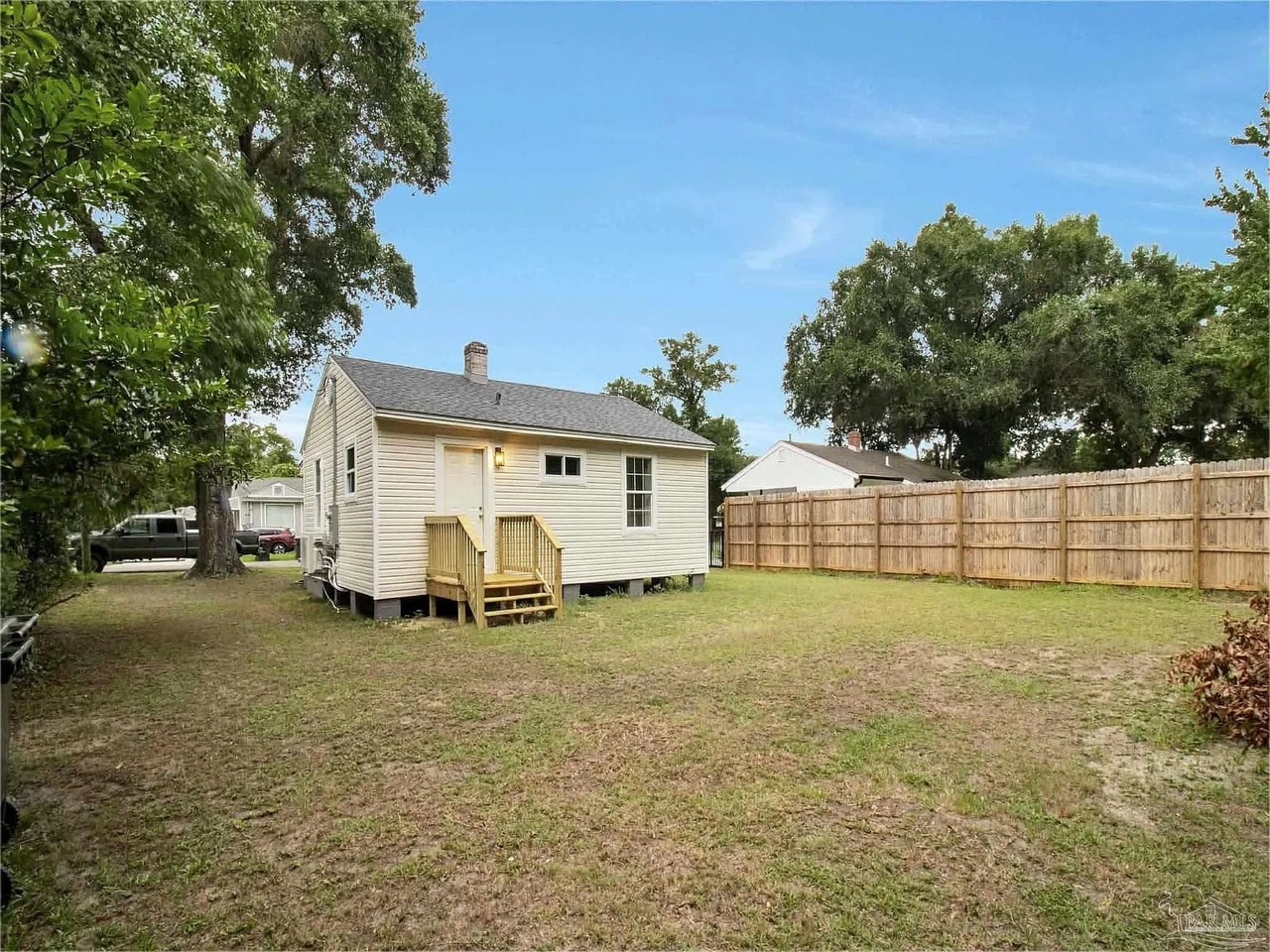 7 E Carver Dr - Photo 6 of 14
