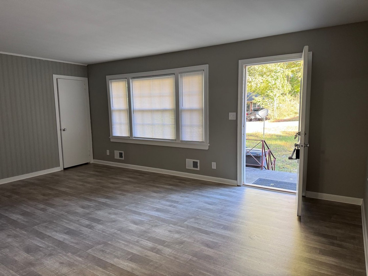 506 Stowe Ave - Photo 2 of 19