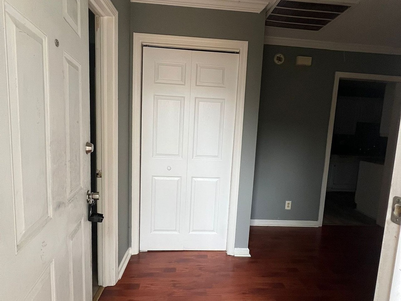 4701 Tarpon Bay Rd - Photo 4 of 9