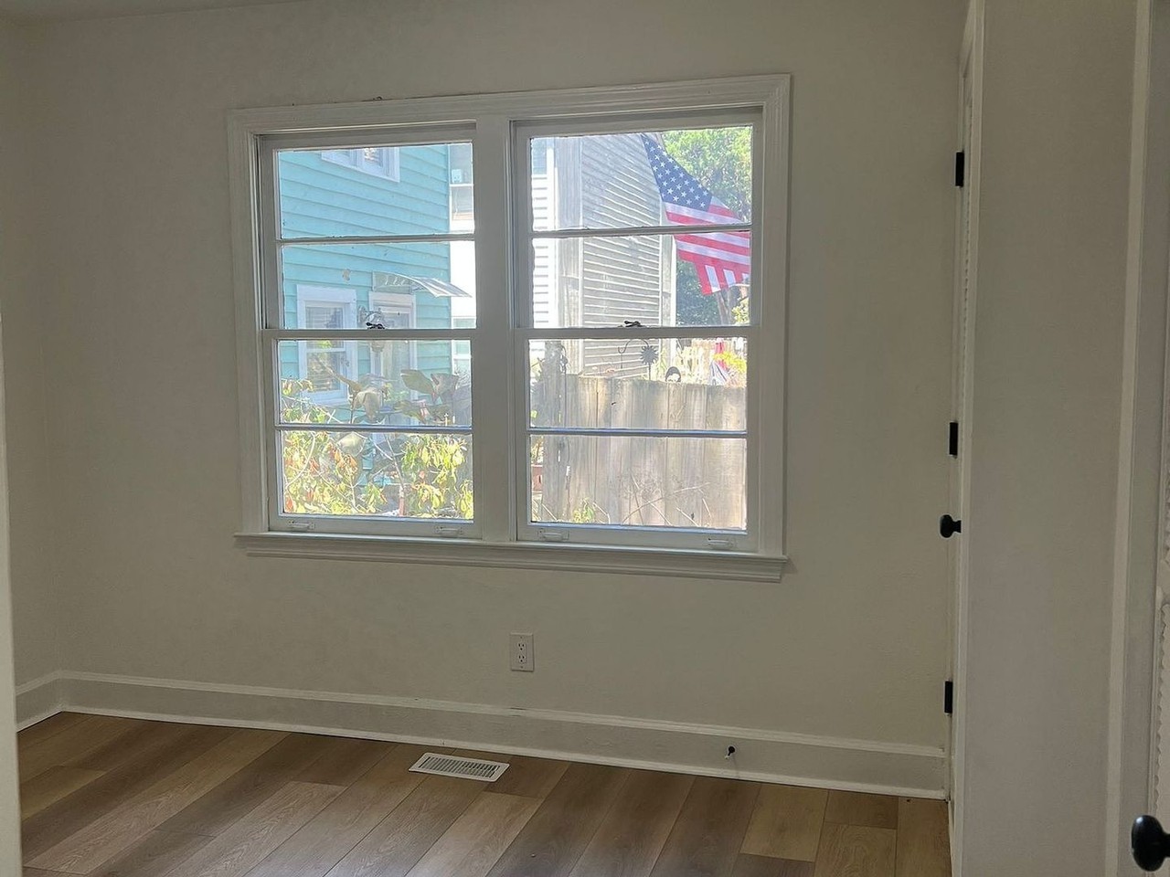 508 34th Ave N - Photo 5 of 12
