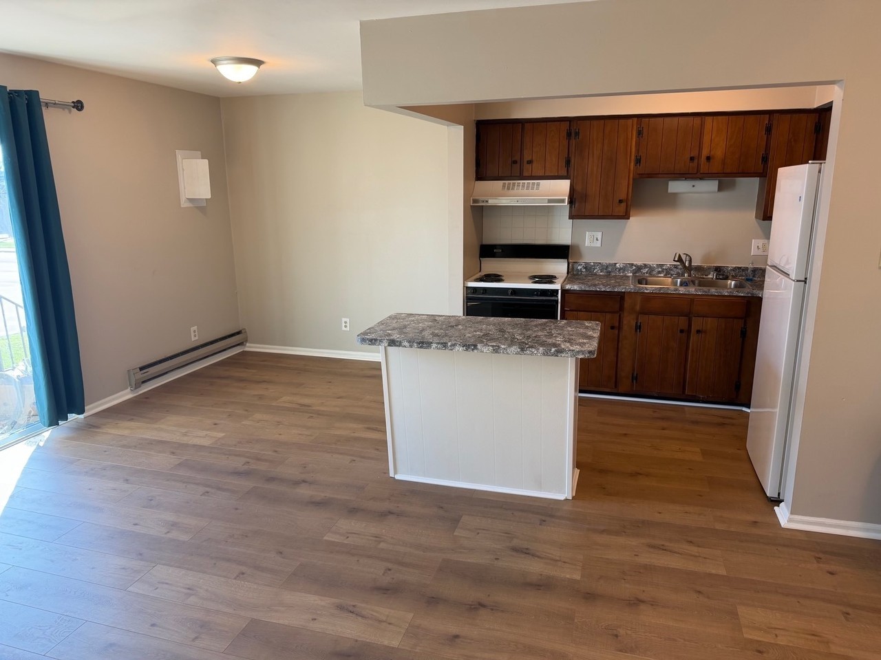 287 South Dorset Road - Photo 2 of 6