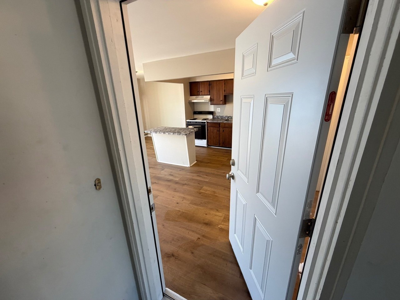 287 South Dorset Road - Photo 4 of 6