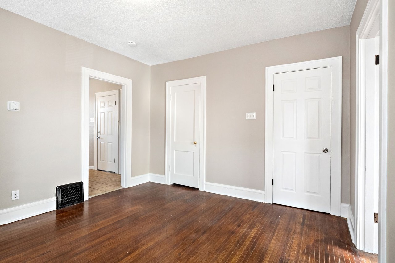 4931A Eichelberger St - Photo 3 of 26