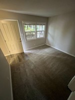 featured image of 370 N Fair Oaks Ave