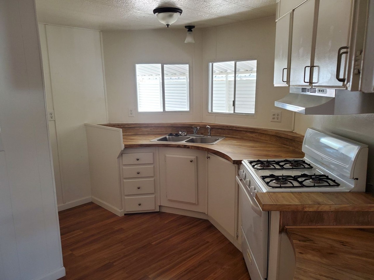 1943 Merced Dr - Photo 7 of 15