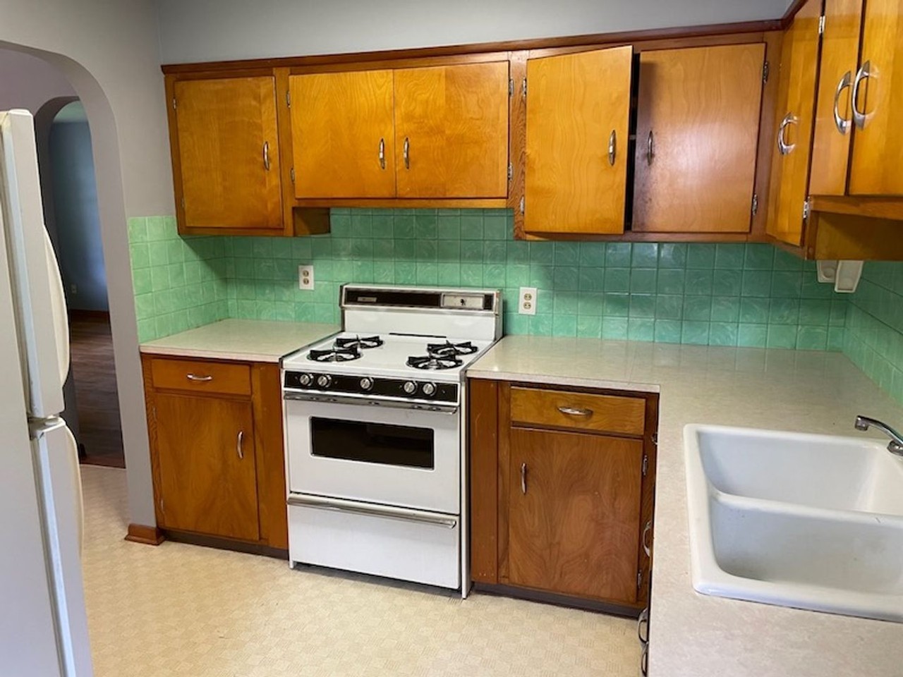 277 Patton Ave - Photo 5 of 13