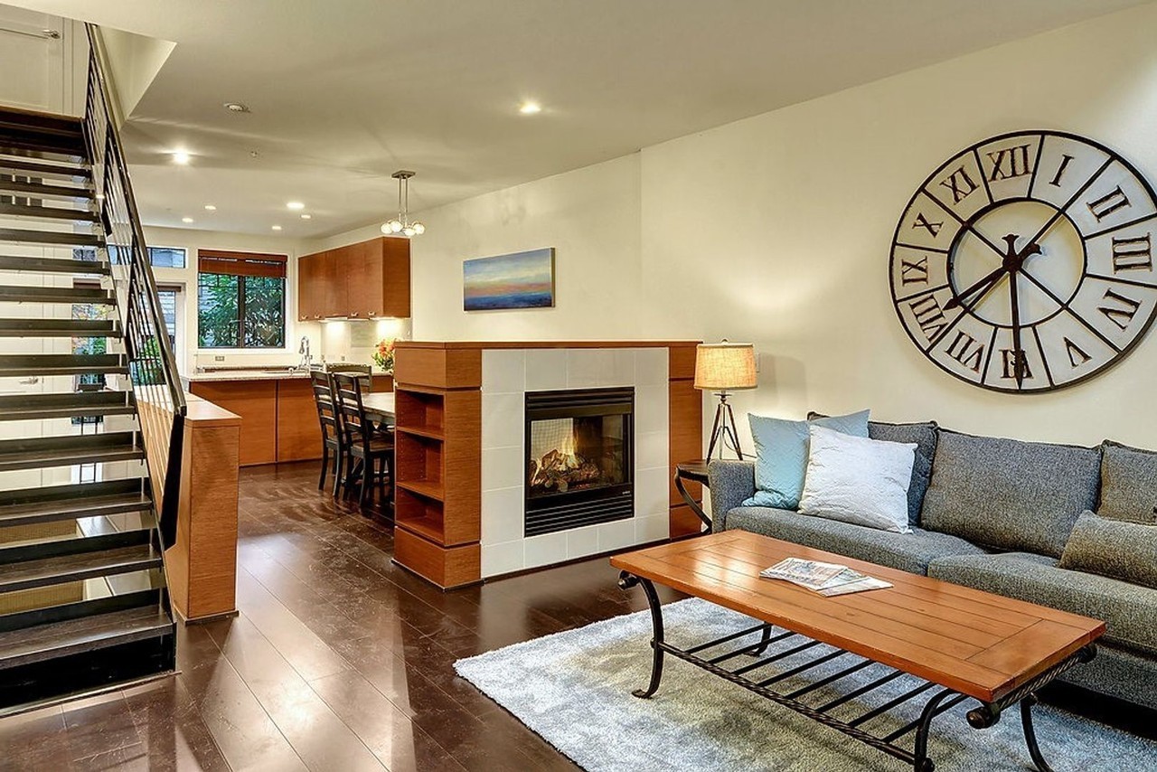 10465 Ne 12th Pl - Photo 5 of 19