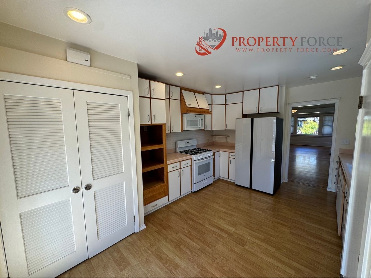 1301 Sanchez Ave - Photo 7 of 34