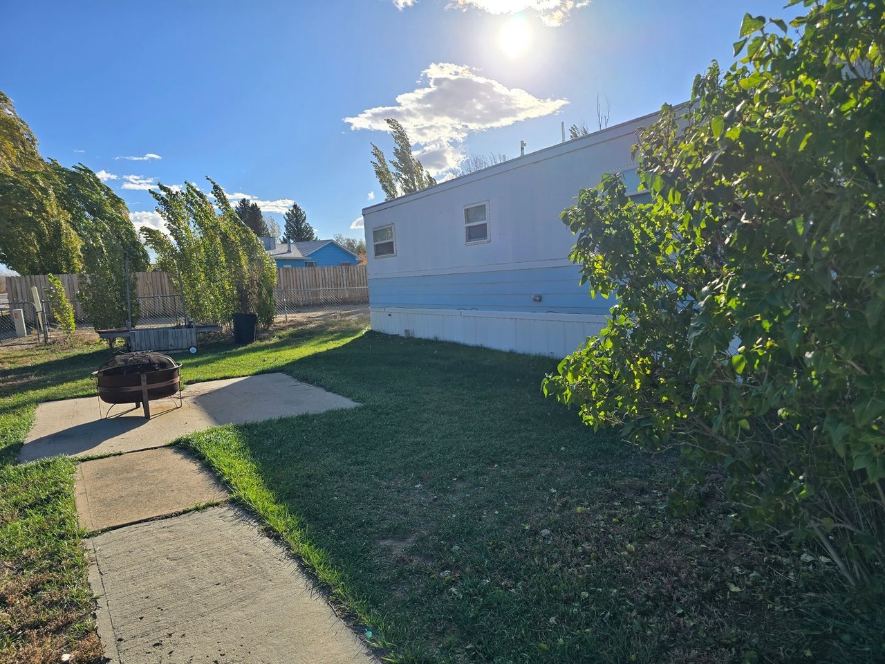 2813 Sunset Blvd - Photo 3 of 19