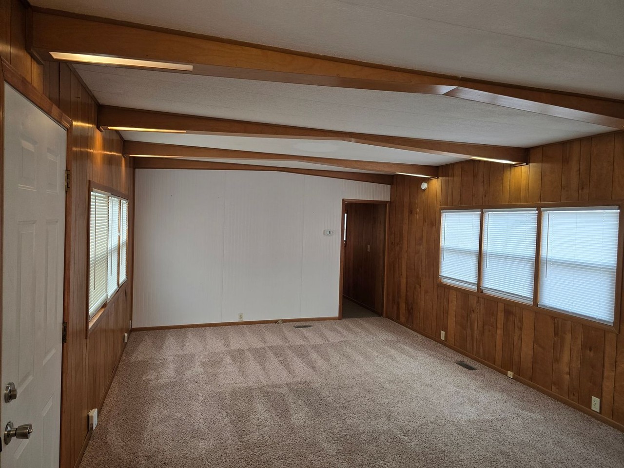 2813 Sunset Blvd - Photo 6 of 19