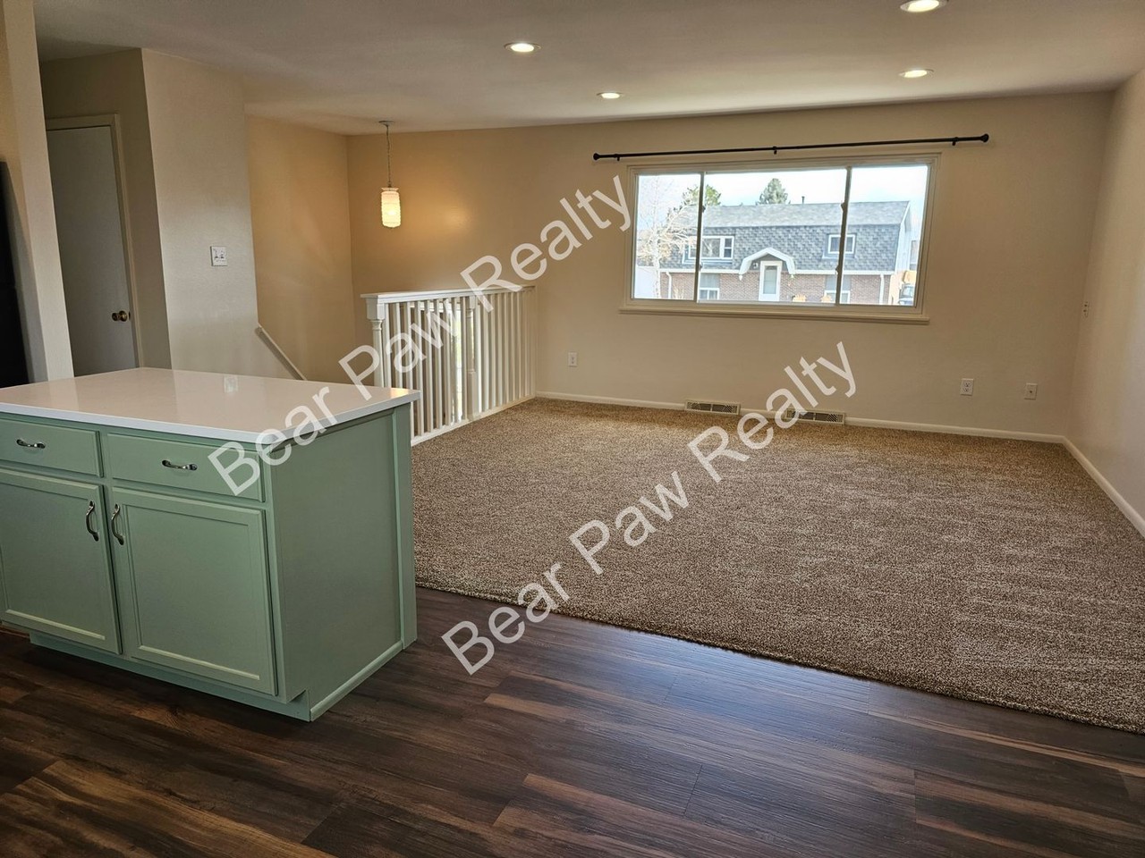 905 New Bedford Dr - Photo 3 of 23