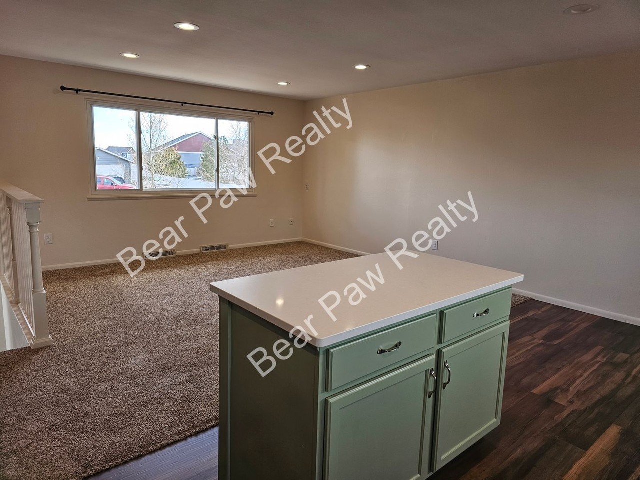 905 New Bedford Dr - Photo 6 of 23