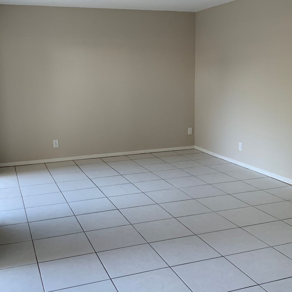 2638 Se Normand St - Photo 5 of 26