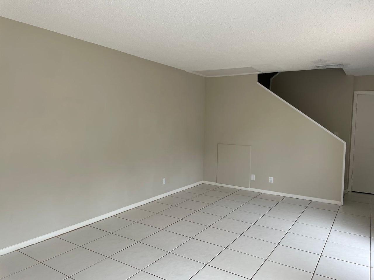 2638 Se Normand St - Photo 6 of 26