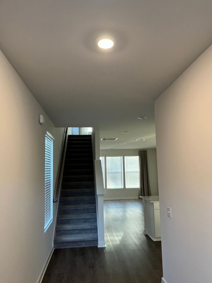 1021 Harmony Hills Dr - Photo 3 of 15