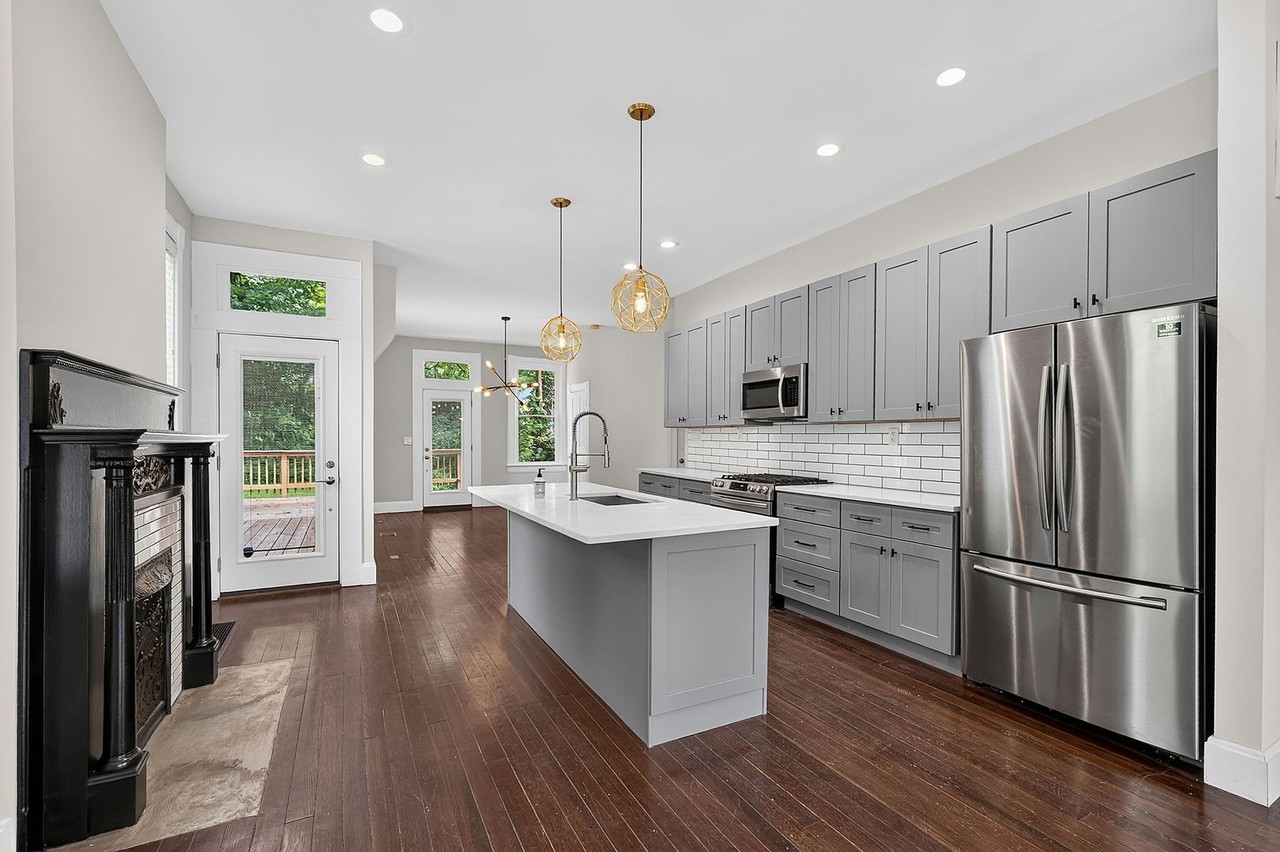 1586 Spring Lawn Ave - Photo 6 of 50