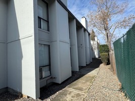 featured image of 838 Bennett Ave
